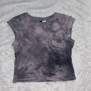 Divided Gray Black Graphic Crop T-Shirt